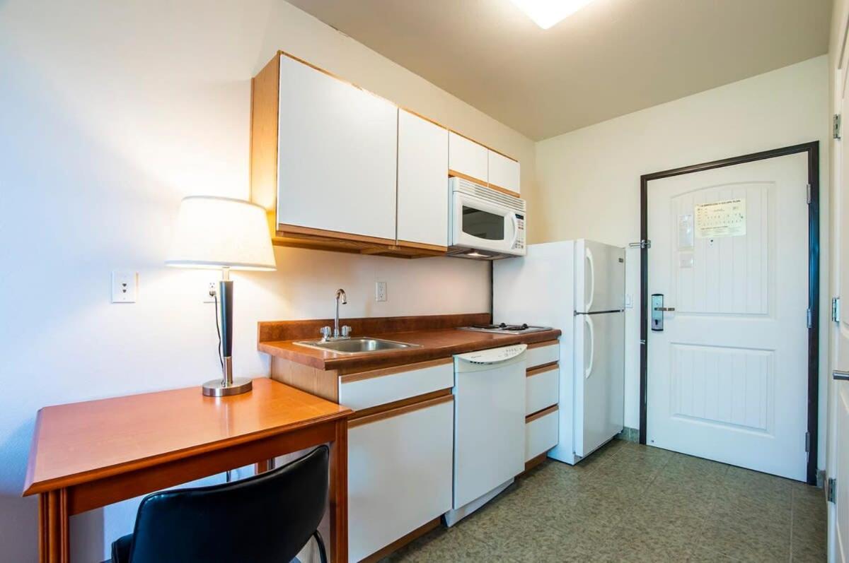 Sierra Vista Studio Apartment With Full Kitchen And King Bed Buitenkant foto